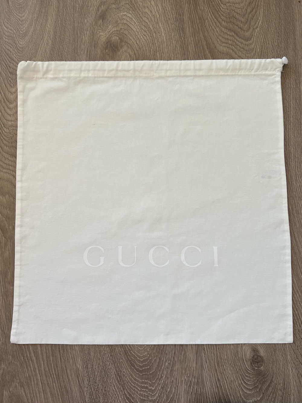 Gucci dust bag (C754)